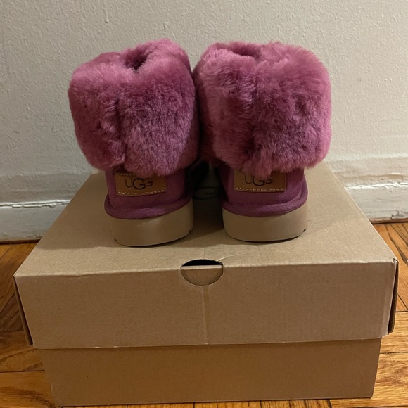 Authentic UGG classic mini fluff - Picture 7 of 10
